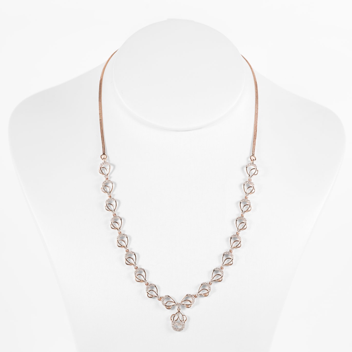 Graduated Rosette Diamond Necklace
