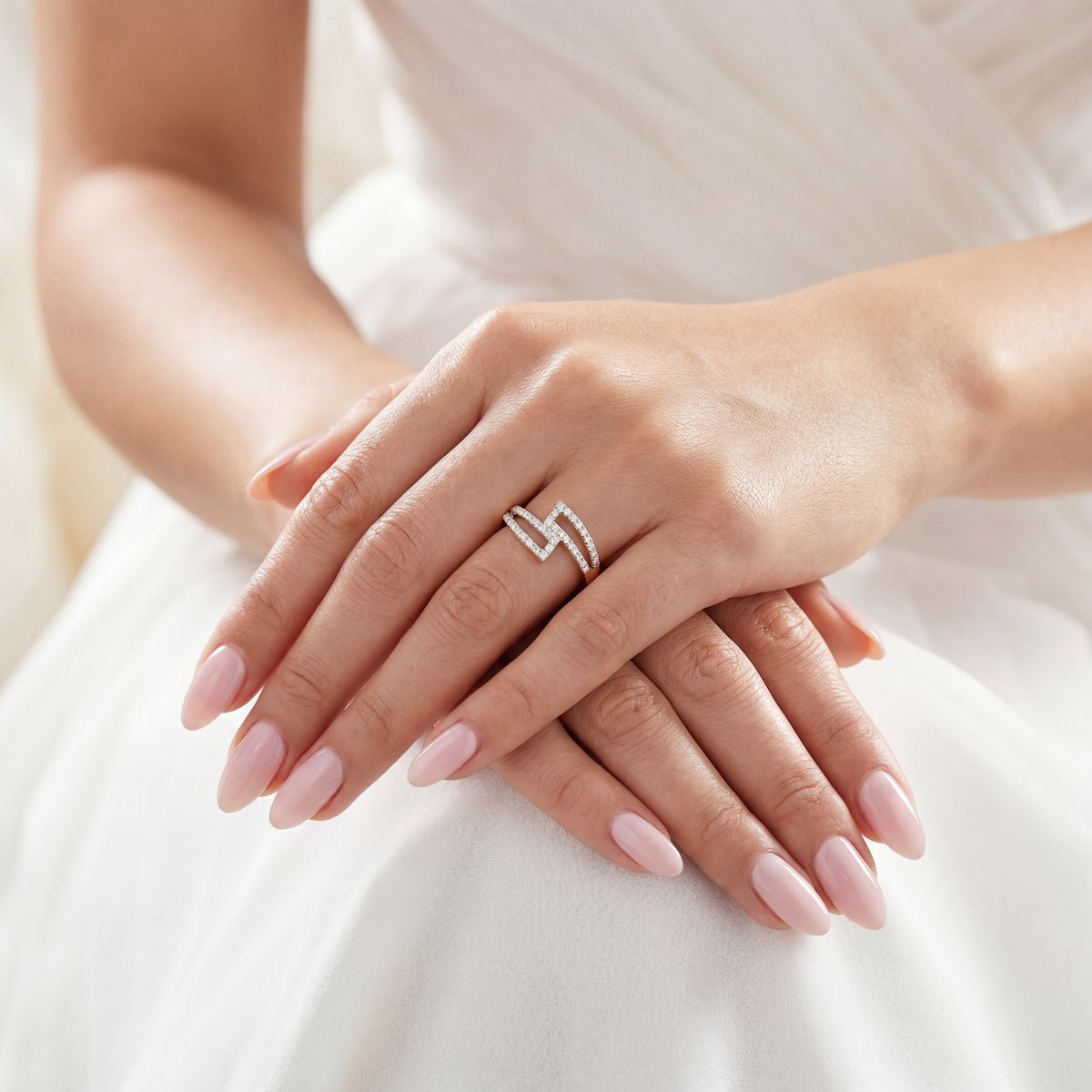 Semi Classic Natural Diamond Ring