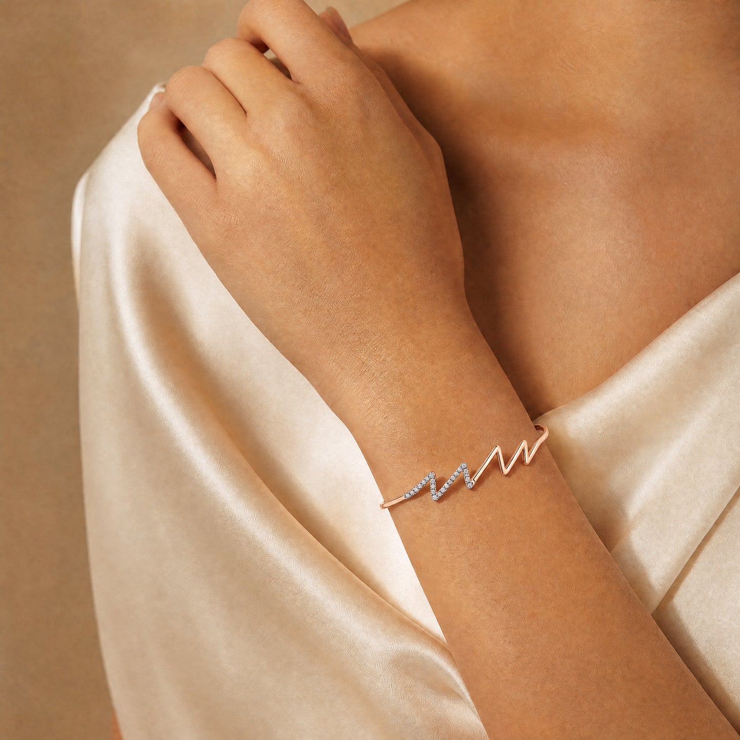 Heartbeat Line Diamond Bangle