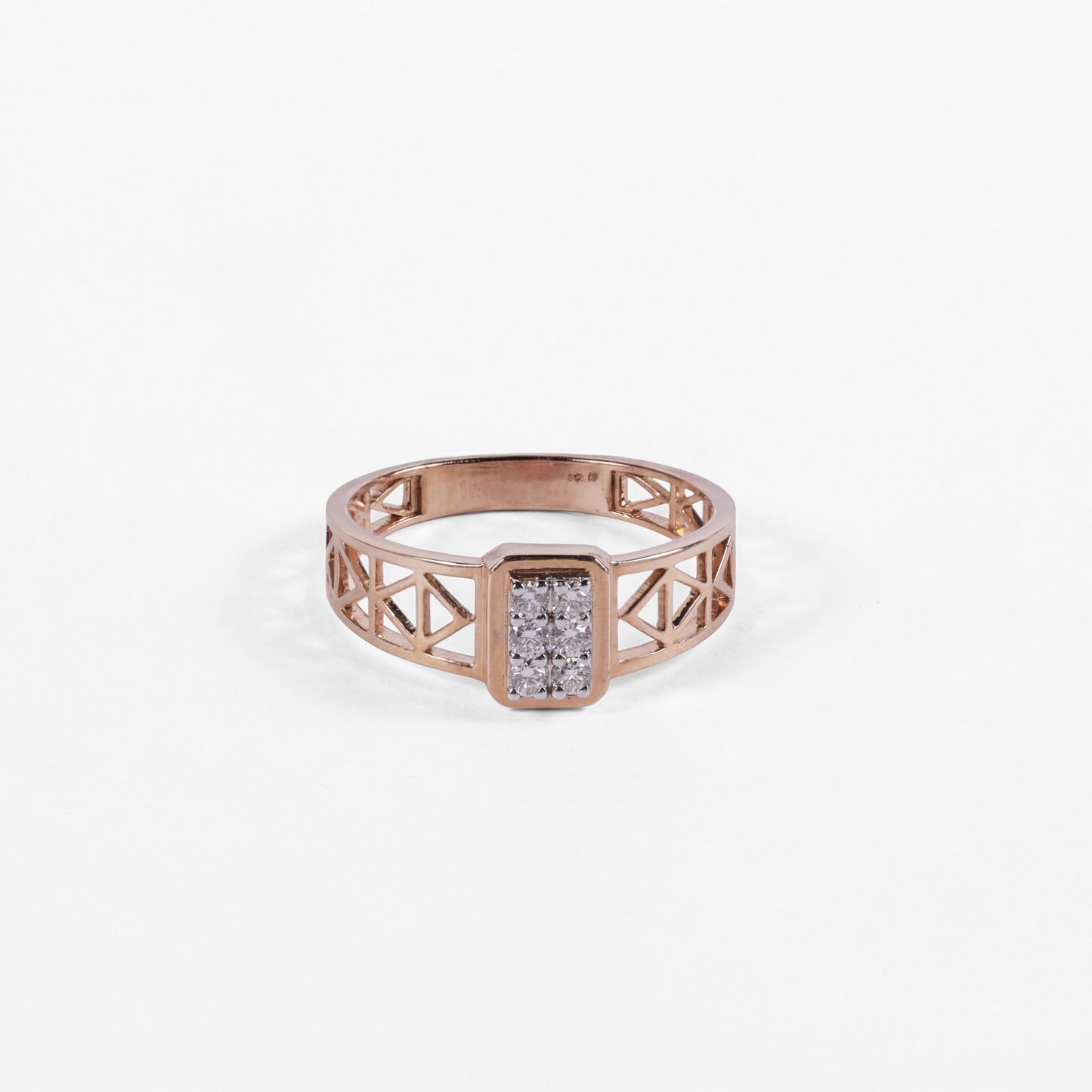 Filigree Cutout Diamond Ring