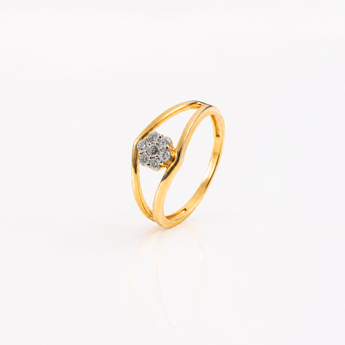 Load image 1 in gallery view. Flower Prongs Natural Diamond Ring