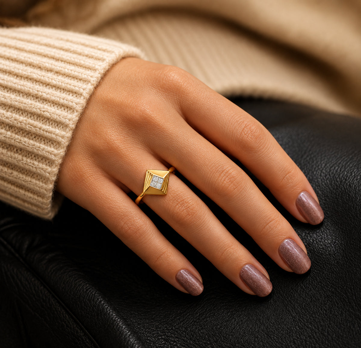 Geometric Diamond Plaque Ring